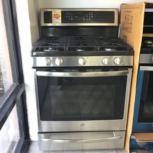 GE Profile 5.6 cu. ft. Gas Range with Self-Cleaning Convection Oven in Stainless Steel