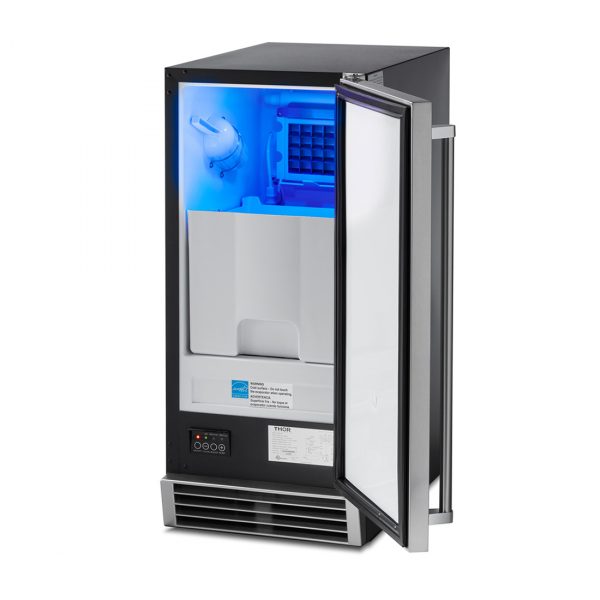 Ice Maker in Stainless Steel