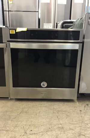 Whirlpool 4.3 cu. ft. Smart Single Wall Oven with True Convection Cooking WOS72EC7HS